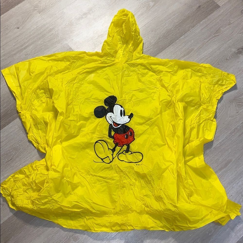 Vintage 2000’s Disney World Mickey Poncho